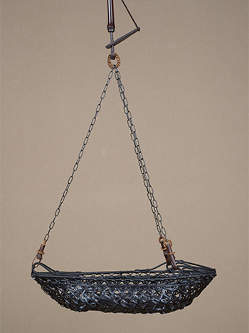 c@ˁ@Tanaka Kyokusho^|M@A hanging boat shaped basket